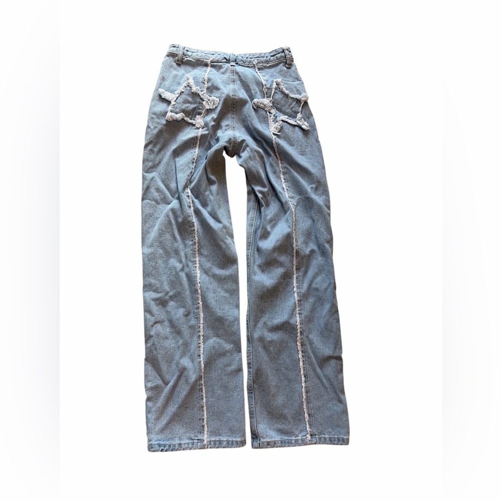 High waisted light wash jeans‎